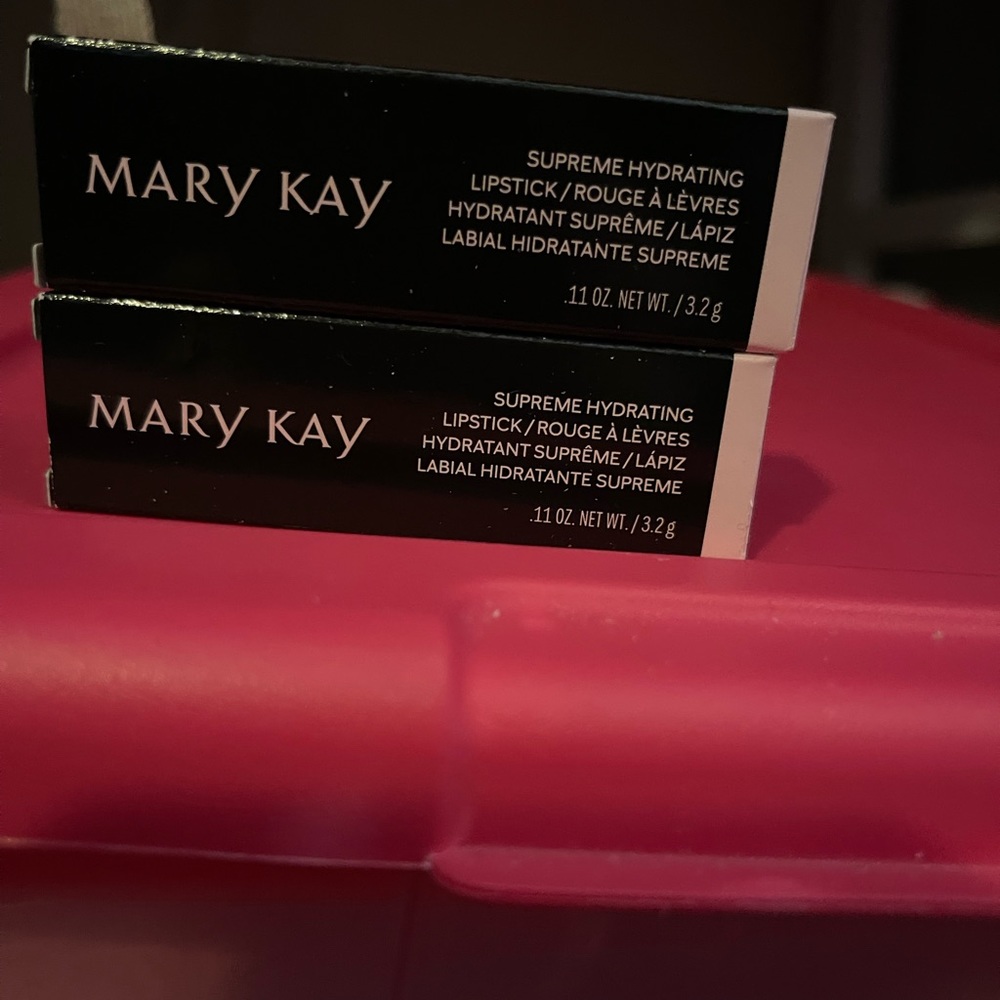 Mary Kay Supreme Hydrating Lipstick